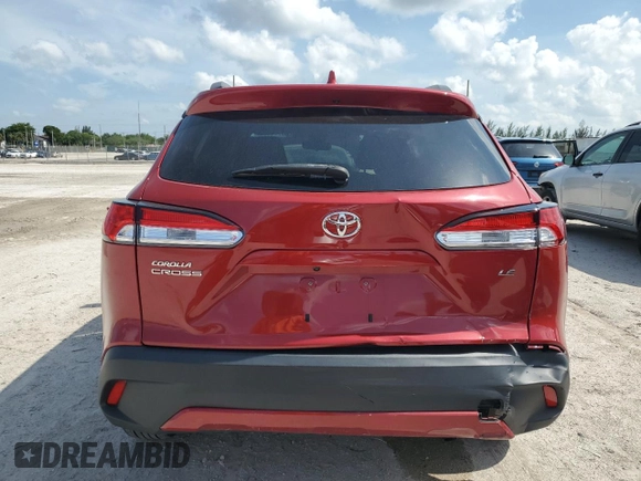 2022 Toyota Corolla Cross LE z VIN 7MUCAAAGXNV001856, wystawiony jako Copart lot #63771865 z przebiegiem 38 527 mil mil oraz Szkoda całkowita • Salvage title. Historia ofert i sprzedaży dostępna na DreamBid. Obrazek 6.