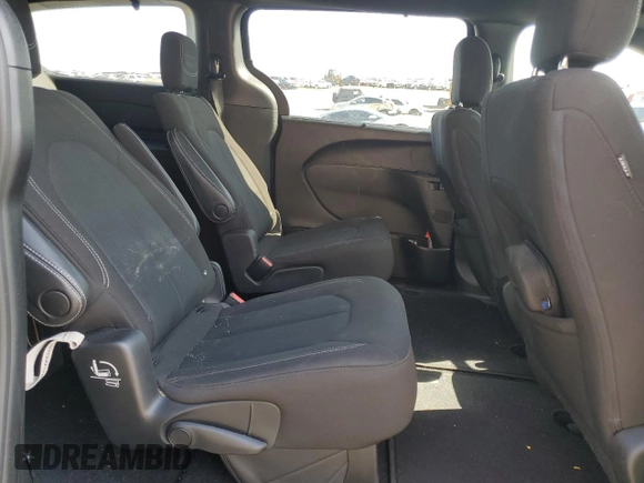 2020 Chrysler Pacifica Touring with VIN 2C4RC1FG1LR242086, listed as a Copart auction lot 50824185 with 105,779 mi miles and Salvage title. Bid and sale history available at DreamBid. Image 11.