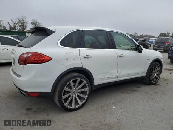 2014 Porsche Cayenne S Hybrid с VIN WP1AE2A25ELA50298, выставлен на аукционе Copart как лот 43164295 с пробегом 122 133 миль миль и Чистый • Clean title. История ставок и продаж доступна на DreamBid. Изображение 3.