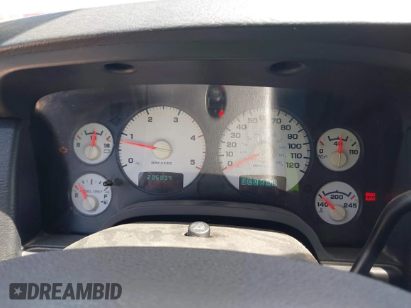 2005 Dodge 2500 ST z VIN 3D7KR28C85G790634, wystawiony jako IAAI lot #42311281 z przebiegiem 205 839 mil mil oraz . Historia ofert i sprzedaży dostępna na DreamBid. Obrazek 7.