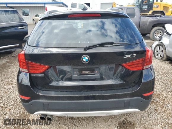 2013 BMW X1 xDrive28i z VIN WBAVL1C58DVR82070, wystawiony jako Copart lot #55740795 z przebiegiem 136 394 mil mil oraz Nie do naprawy • Non repairable. Historia ofert i sprzedaży dostępna na DreamBid. Obrazek 6.