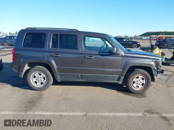 2017 Jeep Patriot Sport z VIN 1C4NJPBB0HD121397, wystawiony jako IAAI lot #41709399 z przebiegiem 124 512 mil mil oraz . Historia ofert i sprzedaży dostępna na DreamBid. Obrazek 13.