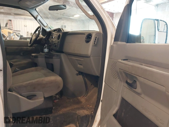2014 Ford Econoline Passenger XL с VIN 1FBSS3BL8EDB04056, выставлен на аукционе IAAI как лот 42081622 с пробегом 221 749 миль миль и . История ставок и продаж доступна на DreamBid. Изображение 5.