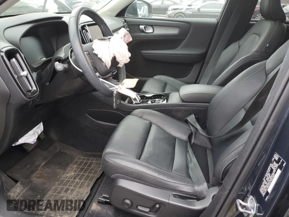 2021 Volvo XC40 Inscription с VIN YV4162UL7M2543503, выставлен на аукционе Copart как лот 87210554 с пробегом 39 461 миль миль и Списание • Salvage title. История ставок и продаж доступна на DreamBid. Изображение 7.