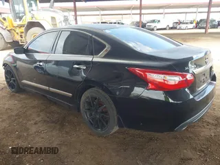 2016 Nissan Altima SR z VIN 1N4AL3AP1GC143255, wystawiony jako IAAI lot #42163462 z przebiegiem 116 156 mil mil oraz . Historia ofert i sprzedaży dostępna na DreamBid. Obrazek 3.