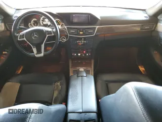 2013 Mercedes-Benz E 350 Luxury with VIN WDDHF5KB1DA699576, listed as a Copart auction lot 55687345 with 221,357 mi miles and Clean Title. Bid and sale history available at DreamBid. Image 8.