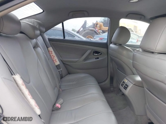 2007 Toyota Camry Hybrid with VIN JTNBB46K873038633, listed as a IAAI auction lot 41927918 with 203,466 mi miles. Bid and sale history available at carsss.com. Image 8.