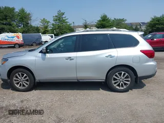 2018 Nissan Pathfinder SL with VIN 5N1DR2MM4JC670095, listed as a IAAI auction lot 42478486 with 291,630 mi miles and . Bid and sale history available at DreamBid. Image 14.