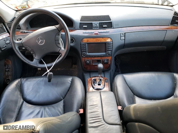 2005 Mercedes-Benz S-Class 5.0L with VIN WDBNG84JX5A449138, listed as a Copart auction lot 83315114 with 0 mi miles and Salvage Title. Bid and sale history available at carsss.com. Image 8.