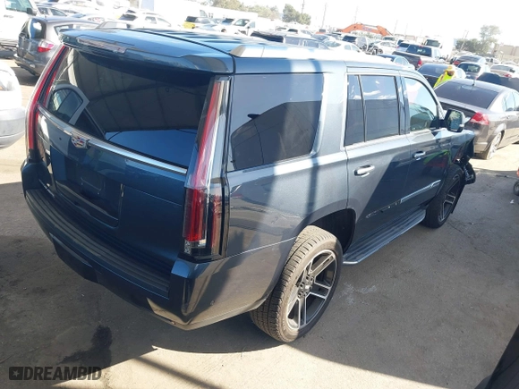2019 Cadillac Escalade with VIN 1GYS3AKJ8KR255600, listed as a IAAI auction lot 41712803 with 40,507 mi miles. Bid and sale history available at carsss.com. Image 4.