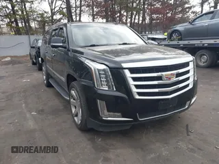 2019 Cadillac Escalade ESV Luxury z VIN 1GYS4HKJ5KR113873, wystawiony jako IAAI lot #41307436 z przebiegiem 193 588 mil mil oraz . Historia ofert i sprzedaży dostępna na DreamBid. Obrazek 1.
