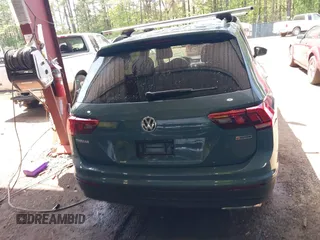 2019 Volkswagen Tiguan S z VIN 3VV0B7AX2KM118969, wystawiony jako IAAI lot #42148251 z przebiegiem 70 888 mil mil oraz . Historia ofert i sprzedaży dostępna na DreamBid. Obrazek 16.