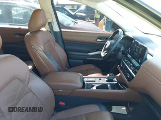 2024 Nissan Pathfinder Platinum with VIN 5N1DR3DG3RC209787, listed as a IAAI auction lot 41765066 with 35,987 mi miles. Bid and sale history available at carsss.com. Image 5.
