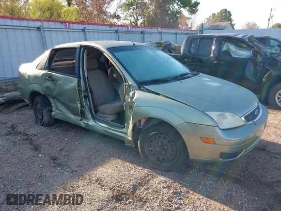 2007 Ford Focus S with VIN 1FAFP34N87W306678, listed as a IAAI auction lot 37470959 with 81,308 mi miles and . Bid and sale history available at DreamBid. Image 1.