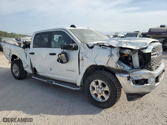 2024 Ram 2500 Lone Star with VIN 3C6UR5DL0RG176975, listed as a Copart auction lot 45378115 with 41,529 mi miles and Salvage Title. Bid and sale history available at carsss.com. Image 1.