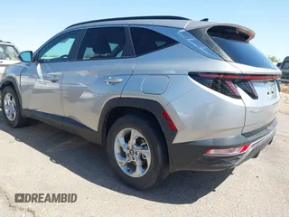 2023 Hyundai Tucson SEL z VIN 5NMJBCAE7PH239761, wystawiony jako IAAI lot #42159276 z przebiegiem 24 400 mil mil oraz . Historia ofert i sprzedaży dostępna na DreamBid. Obrazek 3.