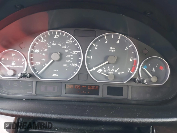 2001 BMW 3 Series 330Ci with VIN WBABS53421JU82591, listed as a IAAI auction lot 41277310 with 99,109 mi miles. Bid and sale history available at carsss.com. Image 7.
