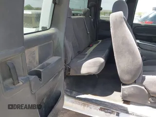 2006 Chevrolet Silverado 1500 LT2 with VIN 1GCEK19B86Z199636, listed as a IAAI auction lot 41614508 with 188,458 mi miles and . Bid and sale history available at DreamBid. Image 8.