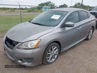2013 Nissan Sentra SR z VIN 3N1AB7AP9DL657183, wystawiony jako IAAI lot #42283357 z przebiegiem 109 077 mil mil oraz . Historia ofert i sprzedaży dostępna na DreamBid. Obrazek 2.