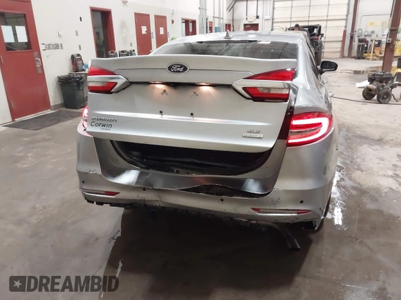 2020 Ford Fusion SE with VIN 3FA6P0HD9LR126820, listed as a IAAI auction lot 41871187 with 48,268 mi miles. Bid and sale history available at carsss.com. Image 6.