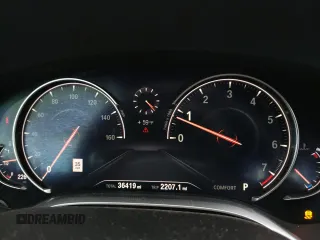 2019 BMW 7 Series 740i with VIN WBA7E2C55KB217499, listed as a Copart auction lot 43136573 with 36,419 mi miles. Bid and sale history available at carsss.com. Image 9.