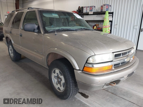 2002 Chevrolet Blazer LS z VIN 1GNDT13WX2K182268, wystawiony jako IAAI lot #41872743 z przebiegiem 135 008 mil mil oraz . Historia ofert i sprzedaży dostępna na DreamBid. Obrazek 1.