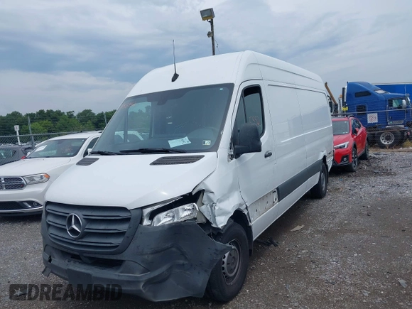 2020 Mercedes-Benz Sprinter Cargo Cargo with VIN W1Y40CHYXLT034958, listed as a IAAI auction lot 39915952 with 182,384 mi miles and . Bid and sale history available at carsss.com. Image 6.