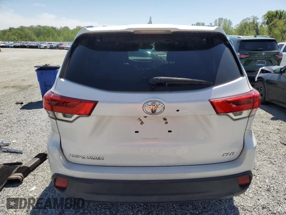 2018 Toyota Highlander SE with VIN 5TDKZRFH2JS271947, listed as a Copart auction lot 53381585 with 101,148 mi miles and Salvage title. Bid and sale history available at DreamBid. Image 6.
