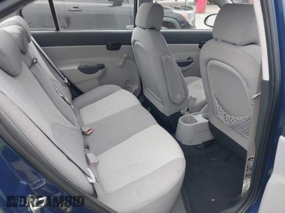 2009 Hyundai Accent Auto GLS with VIN KMHCN46C29U298298, listed as a IAAI auction lot 41568338 with 97,130 mi miles. Bid and sale history available at carsss.com. Image 8.
