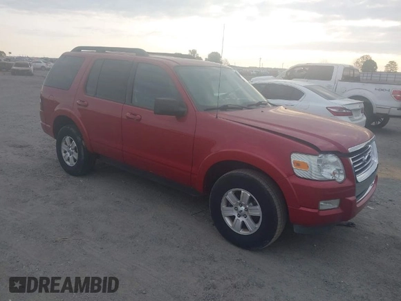 2010 Ford Explorer XLT with VIN 1FMEU6DE9AUA47214, listed as a IAAI auction lot 42065167 with 122,981 mi miles. Bid and sale history available at carsss.com. Image 1.