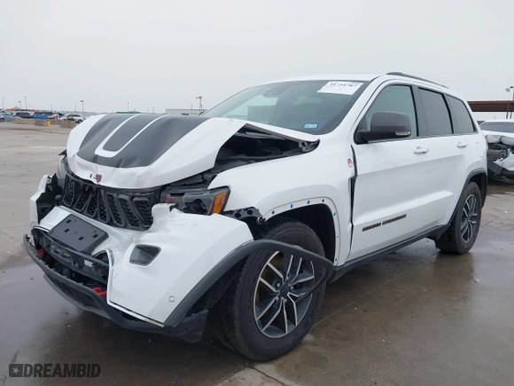 2019 Jeep Grand Cherokee Trailhawk with VIN 1C4RJFLG0KC837817, listed as a IAAI auction lot 41754787 with 86,235 mi miles. Bid and sale history available at carsss.com. Image 19.