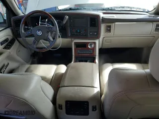 2005 Cadillac Escalade with VIN 1GYEC63N85R267956, listed as a Copart auction lot 46245185 with 85,946 mi miles and Salvage Title. Bid and sale history available at carsss.com. Image 8.