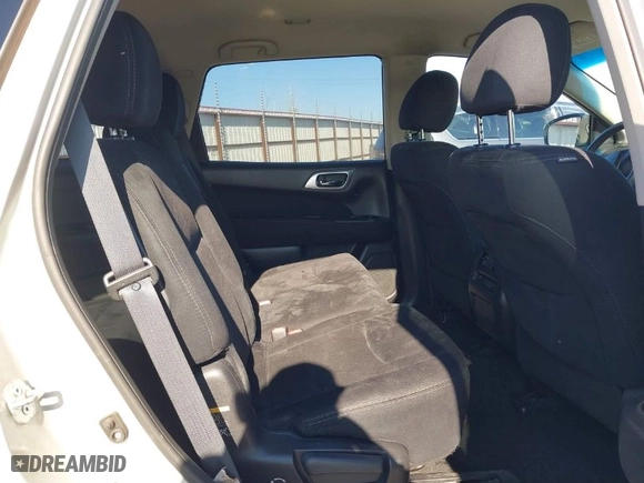 2016 Nissan Pathfinder S with VIN 5N1AR2MN5GC609858, listed as a IAAI auction lot 41293826 with 159,250 mi miles. Bid and sale history available at carsss.com. Image 8.