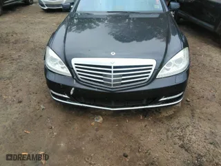 2012 Mercedes-Benz S-Class S 550 with VIN WDDNG9EBXCA443941, listed as a IAAI auction lot 40790743 with 177,681 mi miles. Bid and sale history available at carsss.com. Image 11.