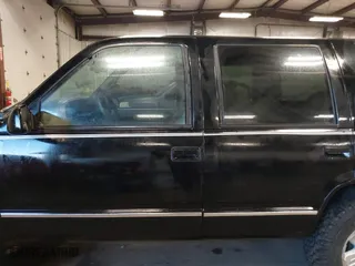 1996 Chevrolet Tahoe with VIN 1GNEK13R8TJ313125, listed as a IAAI auction lot 41361170 with 162,789 mi miles. Bid and sale history available at carsss.com. Image 14.