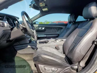 2017 Ford Mustang GT z VIN 1FA6P8CF9H5265296, wystawiony jako Copart lot #58514835 z przebiegiem 109 778 mil mil oraz Czysty tytuł • Clean title. Historia ofert i sprzedaży dostępna na DreamBid. Obrazek 7.