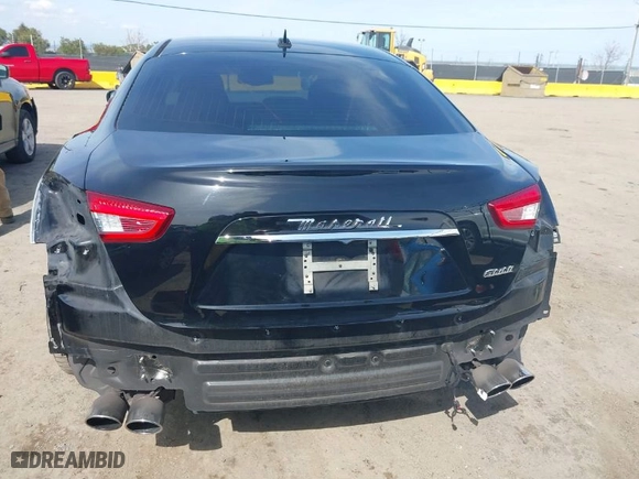 2015 Maserati Ghibli with VIN ZAM57XSA9F1146055, listed as a IAAI auction lot 41814633 with 88,783 mi miles. Bid and sale history available at carsss.com. Image 17.