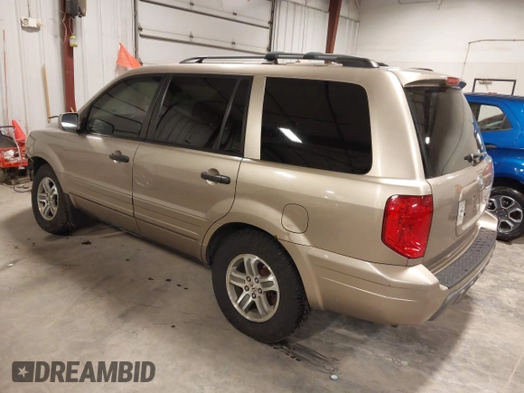 2005 Honda Pilot EX-L with VIN 5FNYF18535B019187, listed as a IAAI auction lot 41461600 with 277,985 mi miles. Bid and sale history available at carsss.com. Image 3.