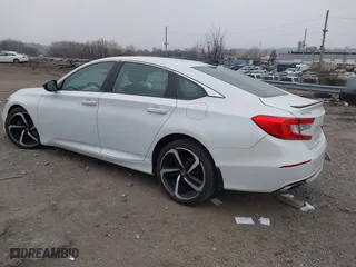 2022 Honda Accord Sedan Sport SE with VIN 1HGCV1F47NA098249, listed as a IAAI auction lot 41239513 with 93,504 mi miles. Bid and sale history available at carsss.com. Image 3.