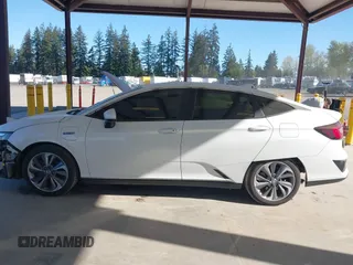 2018 Honda Clarity Plug-In Hybrid Touring with VIN JHMZC5F38JC003207, listed as a IAAI auction lot 42057987 with 35,420 mi miles. Bid and sale history available at carsss.com. Image 15.