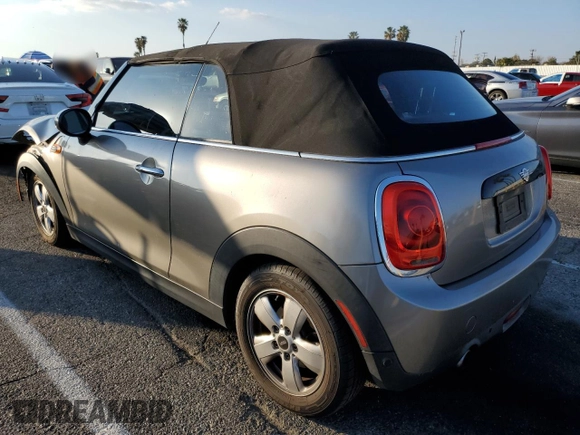 2019 MINI Convertible Cooper с VIN WMWWG5C5XK3F79624, выставлен на аукционе Copart как лот 42047405 с пробегом 52 977 миль миль и Списание • Salvage title. История ставок и продаж доступна на DreamBid. Изображение 2.