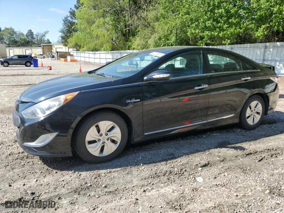 2013 Hyundai Sonata Hybrid with VIN KMHEC4A40DA096181, listed as a Copart auction lot 52573015 with 141,864 mi miles and Salvage Title. Bid and sale history available at carsss.com. Image 1.
