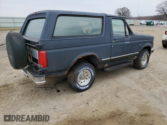1994 Ford Bronco Custom with VIN 1FMEU15H7RLA18596, listed as a Copart auction lot 52549685 with Not Provided miles and Clean Title. Bid and sale history available at DreamBid. Image 3.