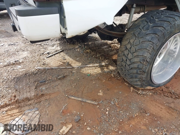 2019 Ford F-250 XL with VIN 1FT7W2BT3KED44329, listed as a IAAI auction lot 42347352 with 90,459 mi miles and . Bid and sale history available at DreamBid. Image 17.