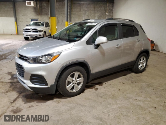 2020 Chevrolet Trax LS with VIN 3GNCJKSB9LL218067, listed as a Copart auction lot 63389735 with 32,555 mi miles and Salvage title. Bid and sale history available at DreamBid. Image 1.
