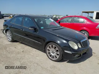2008 Mercedes-Benz E-Class Luxury 3.5L with VIN WDBUF87X88B317900, listed as a IAAI auction lot 41827185 with 155,434 mi miles. Bid and sale history available at carsss.com. Image 1.