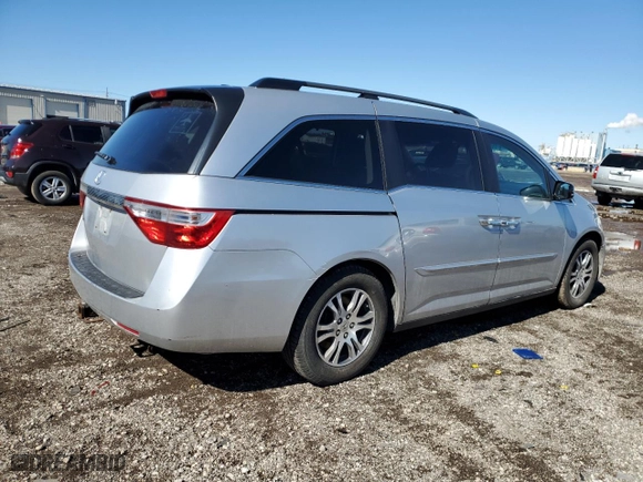 2013 Honda Odyssey EX-L with VIN 5FNRL5H69DB012899, listed as a Copart auction lot 48173325 with 203,191 mi miles and Salvage Title. Bid and sale history available at carsss.com. Image 3.