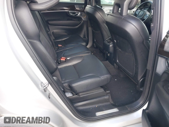 2018 Volvo XC90 Momentum z VIN YV4A22PK1J1326237, wystawiony jako IAAI lot #42224960 z przebiegiem 126 153 mil mil oraz . Historia ofert i sprzedaży dostępna na DreamBid. Obrazek 8.