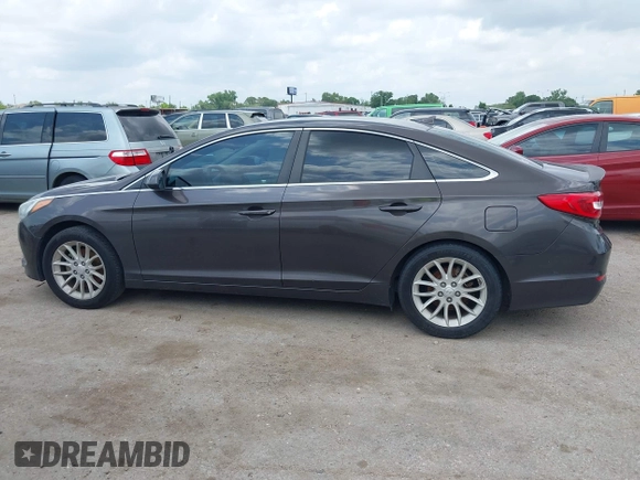 2016 Hyundai Sonata SE with VIN 5NPE24AF8GH318956, listed as a IAAI auction lot 42066232 with 193,088 mi miles and . Bid and sale history available at DreamBid. Image 14.