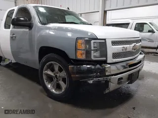 2009 Chevrolet Silverado 1500 LT with VIN 1GCEK290X9Z273261, listed as a IAAI auction lot 41904308 with 128,274 mi miles. Bid and sale history available at carsss.com. Image 6.